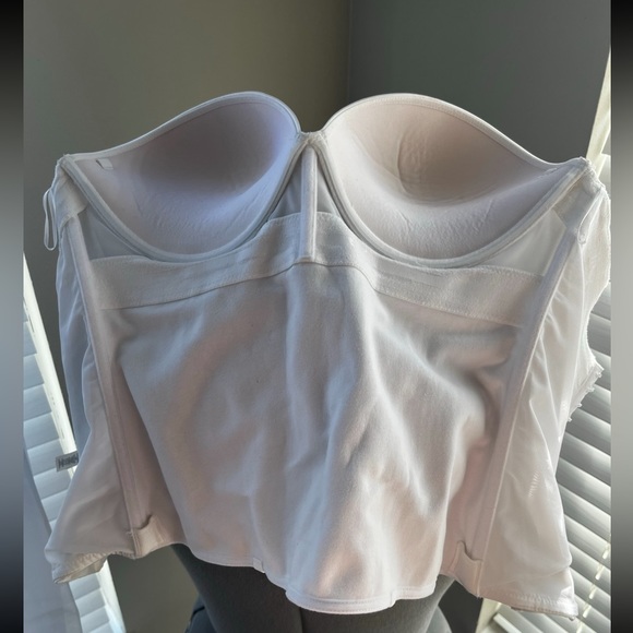 Corset - Picture 4 of 7